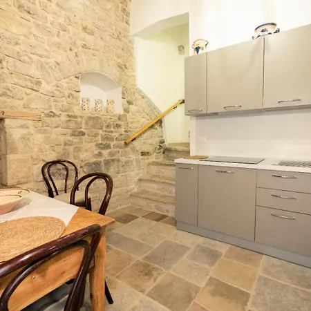 Maison d'hôtes Palazzo Rizzi Dimora Dei Templari 3*